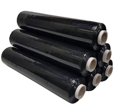 Gulungan stretch film hitam bertindan